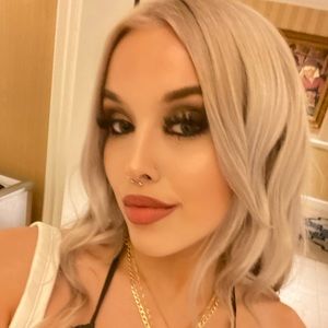 Meet your Posher, Rianna